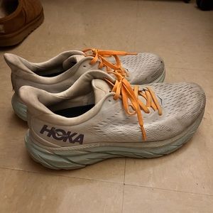 Hoka Clifton